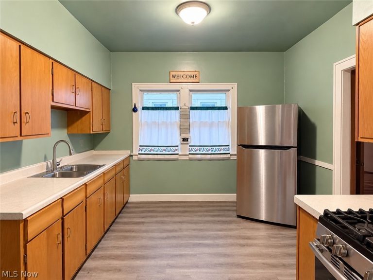3648 106th Street, Cleveland, OH - Photo 2
