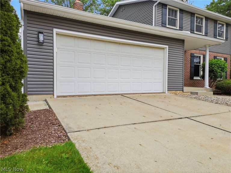 2617 Northam Circle, North Canton, OH - Photo 6