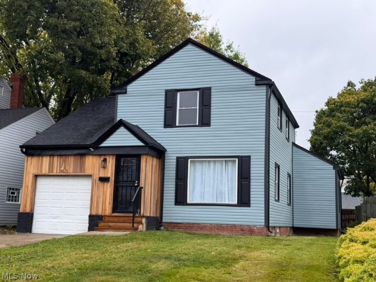 3957 Strandhill Road, Cleveland, OH - Photo 2