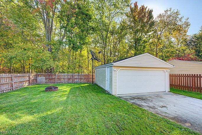 6187 Rosebelle Avenue, North Ridgeville, OH - Photo 4