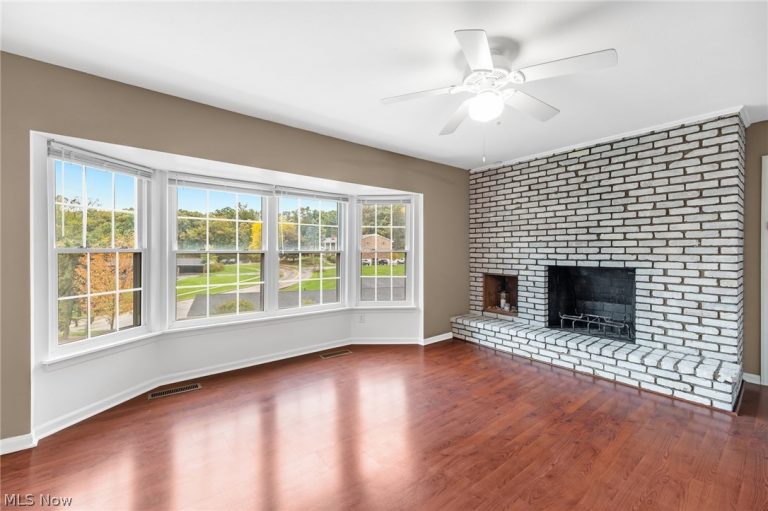 6910 Carriage Hill Drive #204, Brecksville, OH - Photo 4