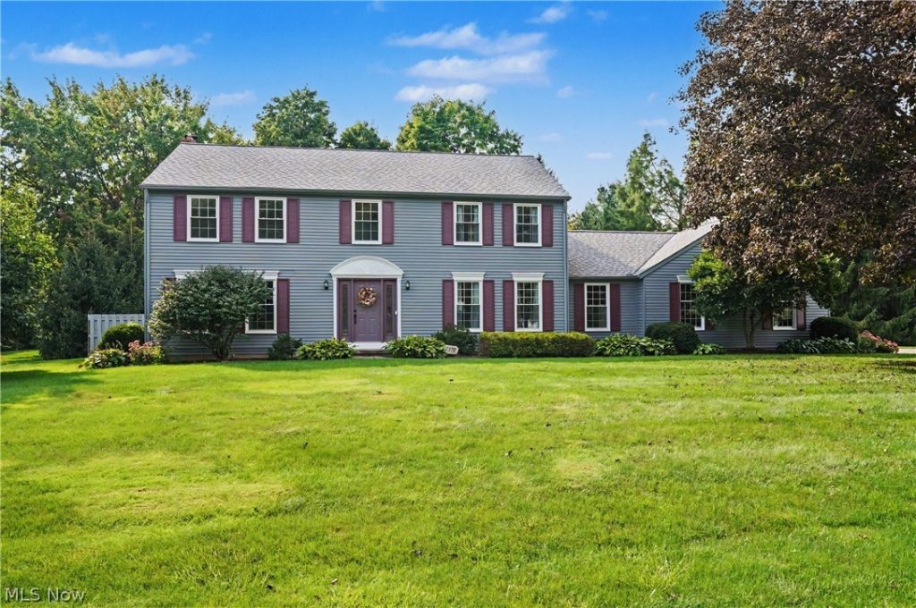 7370 LaCosta Drive, Hudson, OH