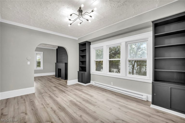 3147 Whitethorn Road, Cleveland Heights, OH - Photo 6