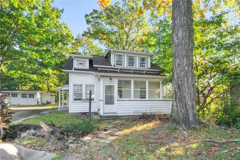 18319 Marcella Road, Cleveland, OH - Photo 3