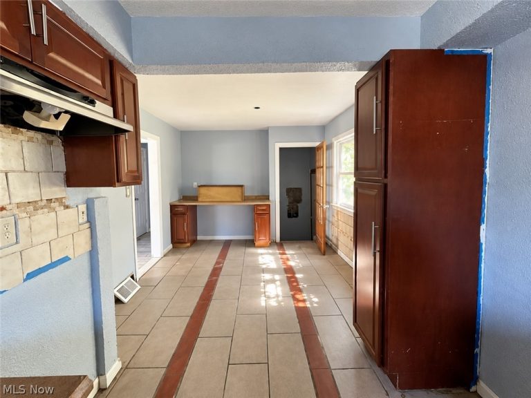 3375 126th Street, Cleveland, OH - Photo 8