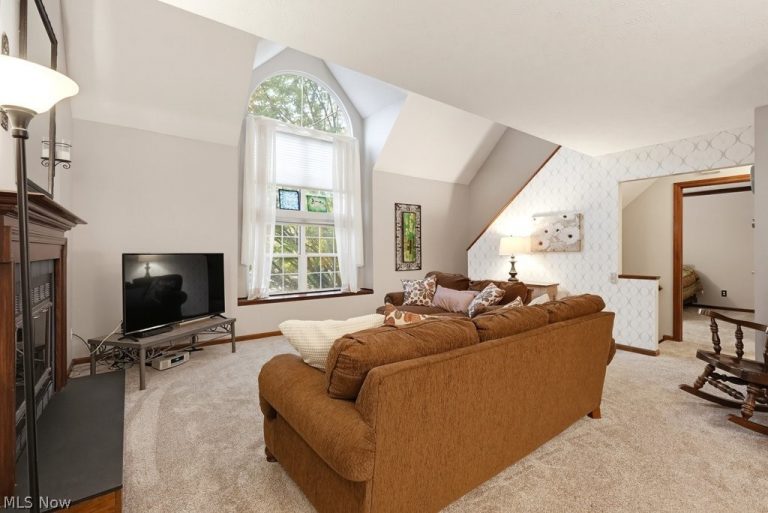 14504 Cross Creek Lane, North Royalton, OH - Photo 5