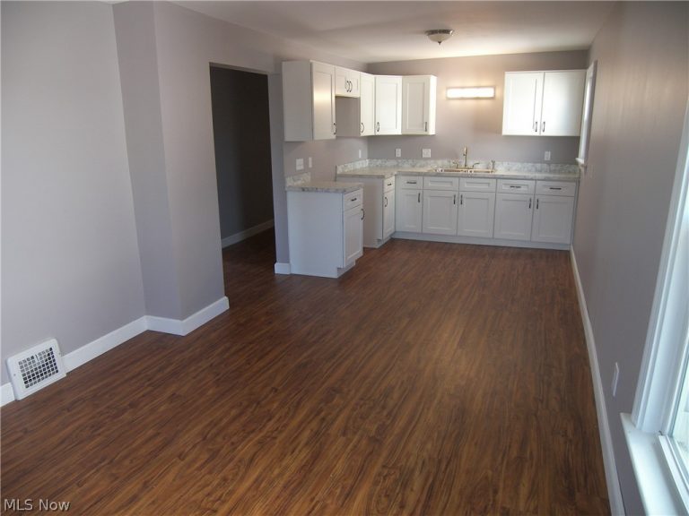 710 155th Street, Cleveland, OH - Photo 6
