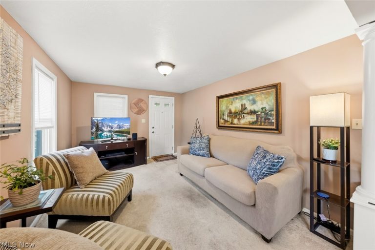 5806 Madison Avenue, Cleveland, OH - Photo 5