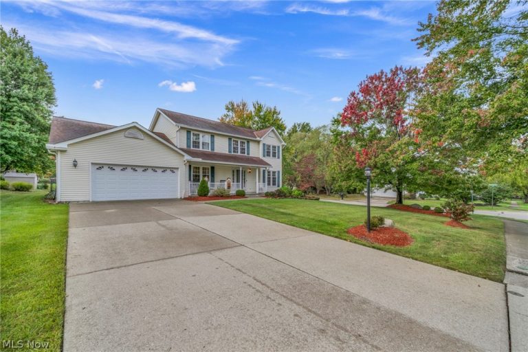 15249 Sassafras Drive, Strongsville, OH - Photo 3
