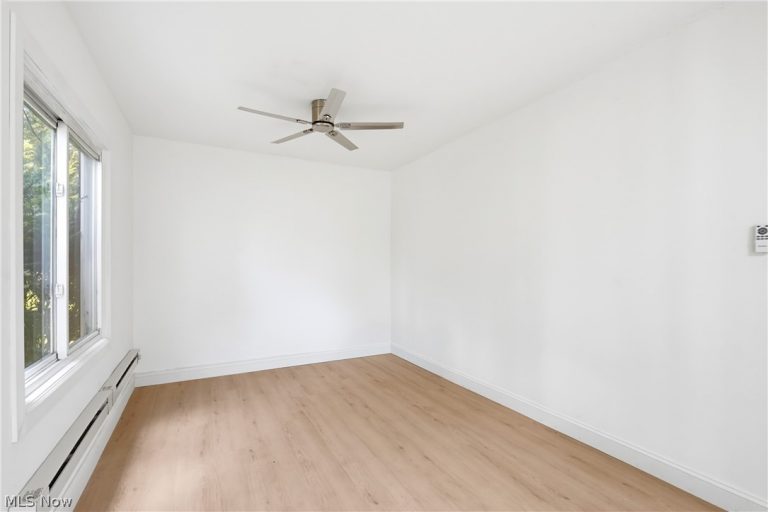 1036 Derbydale Road, Akron, OH - Photo 3