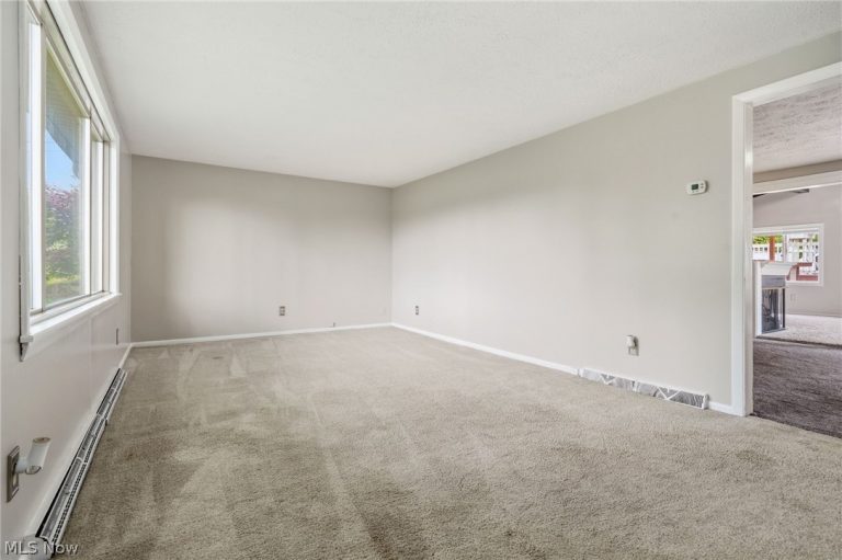 5980 Longview Street, Massillon, OH - Photo 6