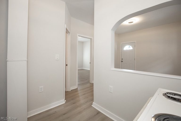 4915 Tillman Avenue, Cleveland, OH - Photo 8