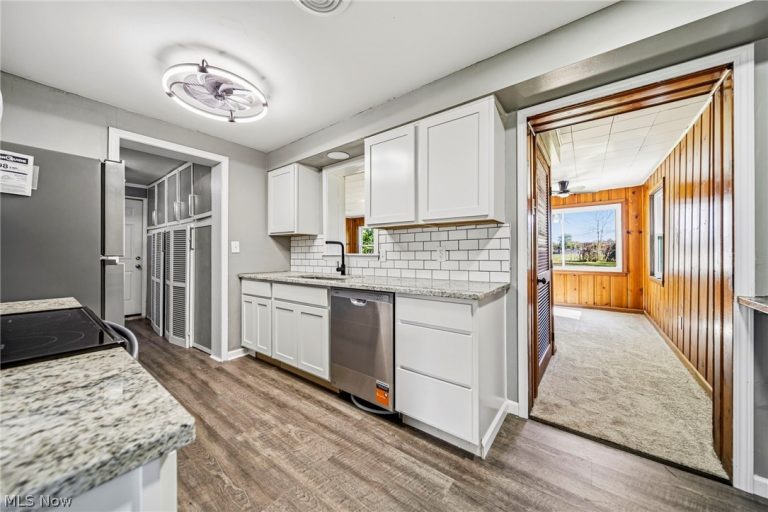 1085 Stevens Boulevard, Eastlake, OH - Photo 4