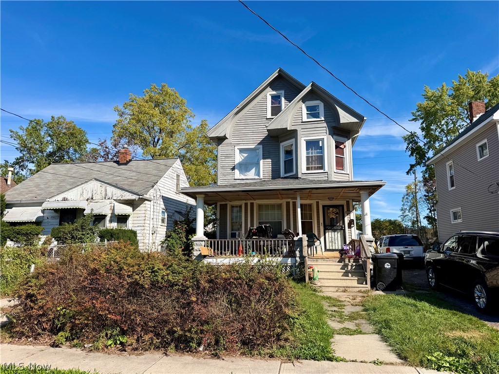 13901 Caine Avenue, Cleveland, OH