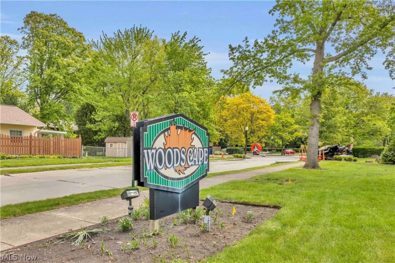 22954 Maple Ridge Road #202B, North Olmsted, OH - Photo 6