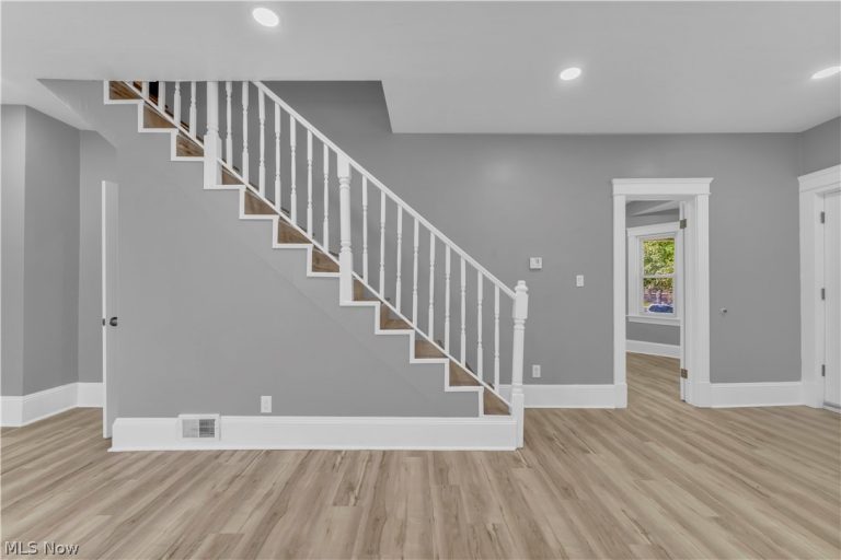3209 Woodbridge Avenue, Cleveland, OH - Photo 5