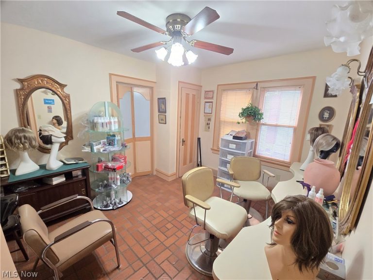 24279 Lorain Road, North Olmsted, OH - Photo 8