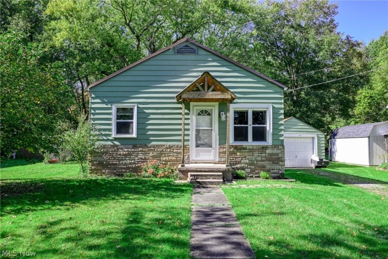 755 17th Street, Sebring, OH - Photo 5