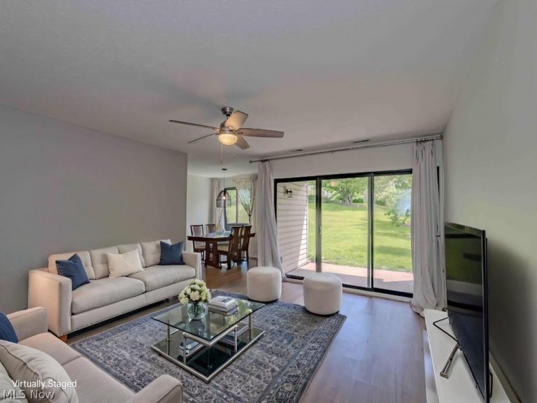 6300 Greenwood #402, Northfield, OH - Photo 3