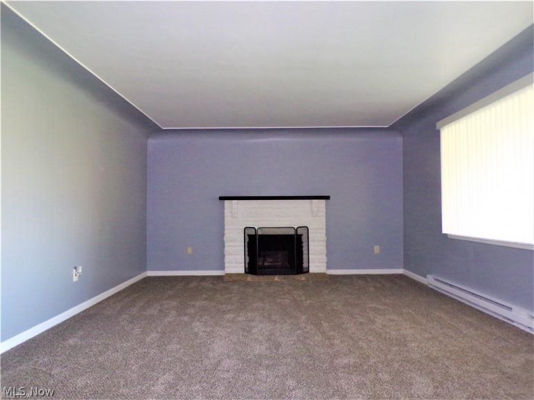 152 Yorkshire Boulevard, Youngstown, OH - Photo 4