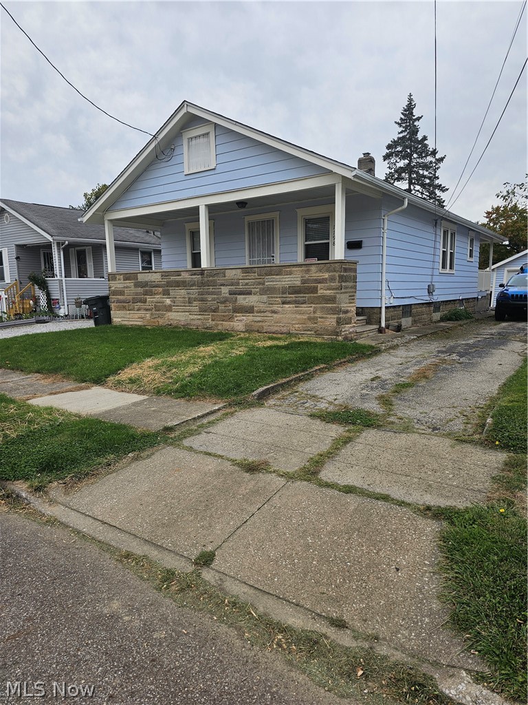 1198 Burkhardt Avenue, Akron, OH - Photo 2