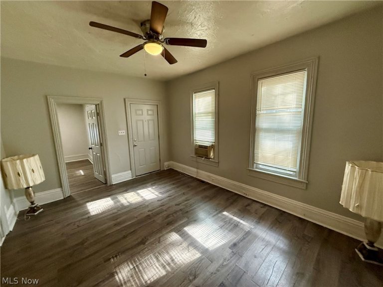196 Jewett Street, Akron, OH - Photo 4