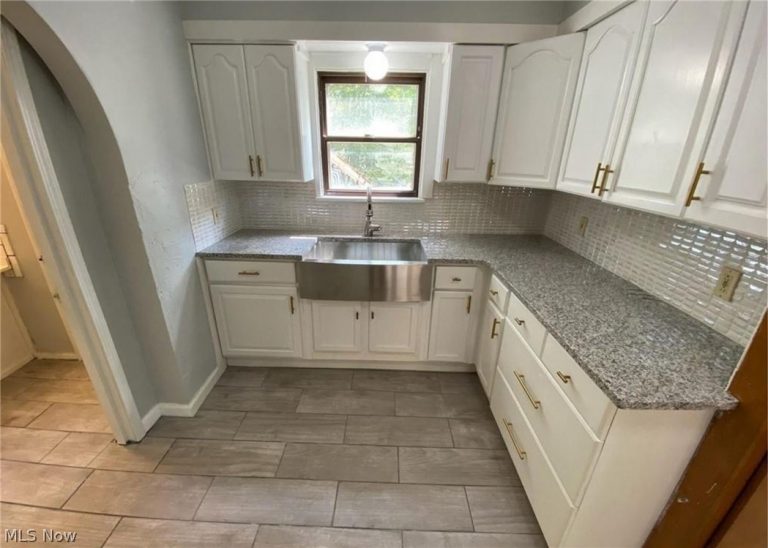 493 Rentschler Street, Akron, OH - Photo 8
