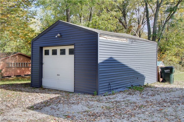 414 Cole Avenue, Canton, OH - Photo 3