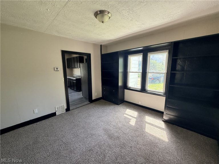 4146 143rd Street, Cleveland, OH - Photo 6