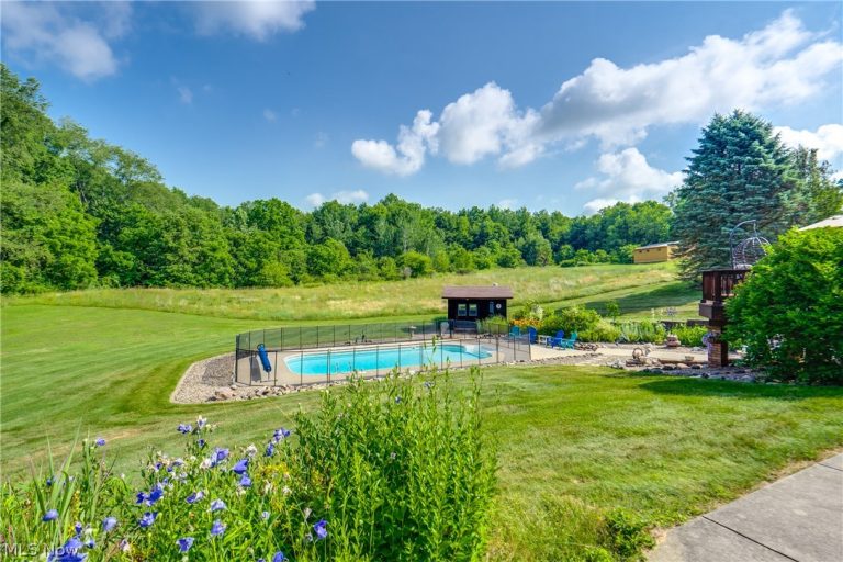 2785 Brady Lake, Ravenna, OH - Photo 5
