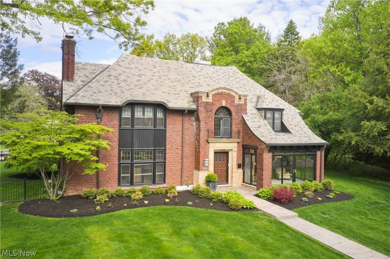 644 Ridgecrest Road, Akron, OH, 44303