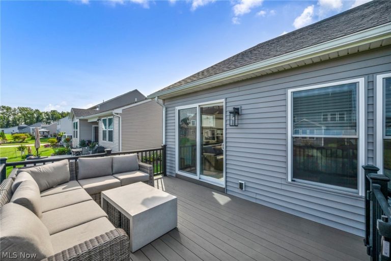 36564 Appian Way, North Ridgeville, OH - Photo 4