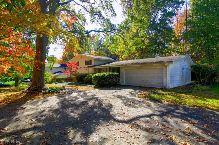 7466 Mountain Park Drive, Concord Twp, OH - Photo 2