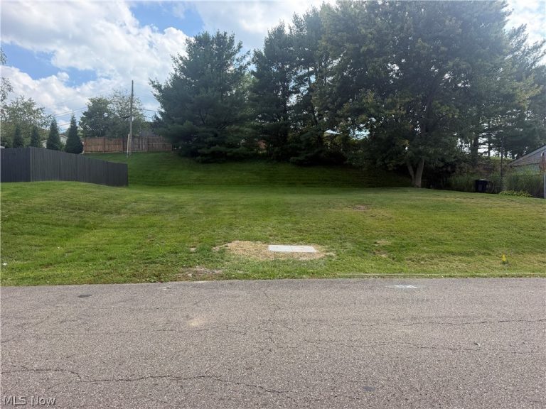 1801 Walnut Street, Coshocton, OH, 43812