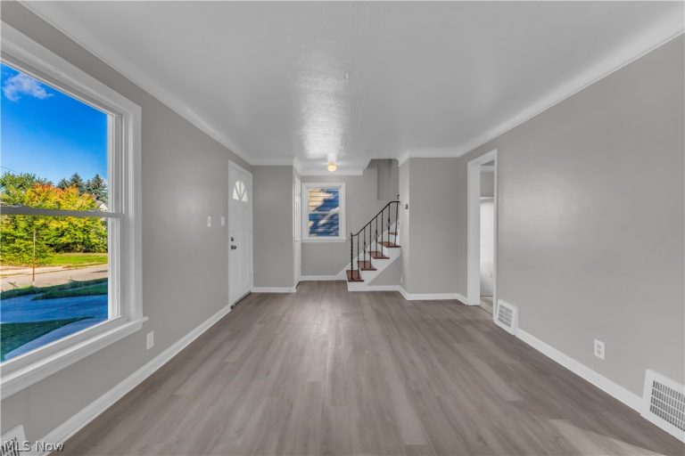 5213 119th Street, Garfield Heights, OH - Photo 5
