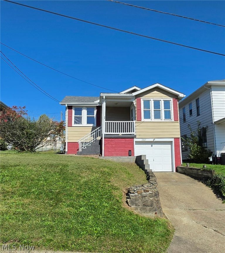 2487 Chestnut Street, Steubenville, OH - Photo 2