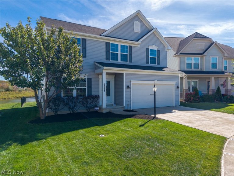 36183 Waterscape Court, North Ridgeville, OH - Photo 3