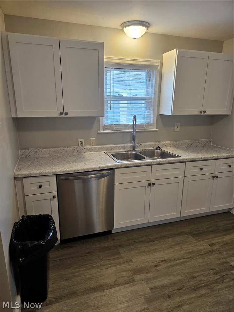 1198 Burkhardt Avenue, Akron, OH - Photo 5