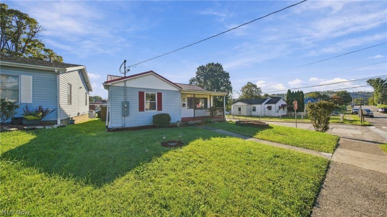 2200 Fairview Avenue, Parkersburg, WV - Photo 5