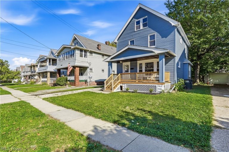 1565 Winton, Lakewood, OH - Photo 4