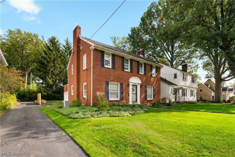 1734 Oberlin Court, Canton, OH - Photo 3