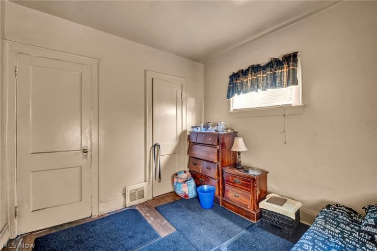 11908 Parkhill Avenue, Cleveland, OH - Photo 6