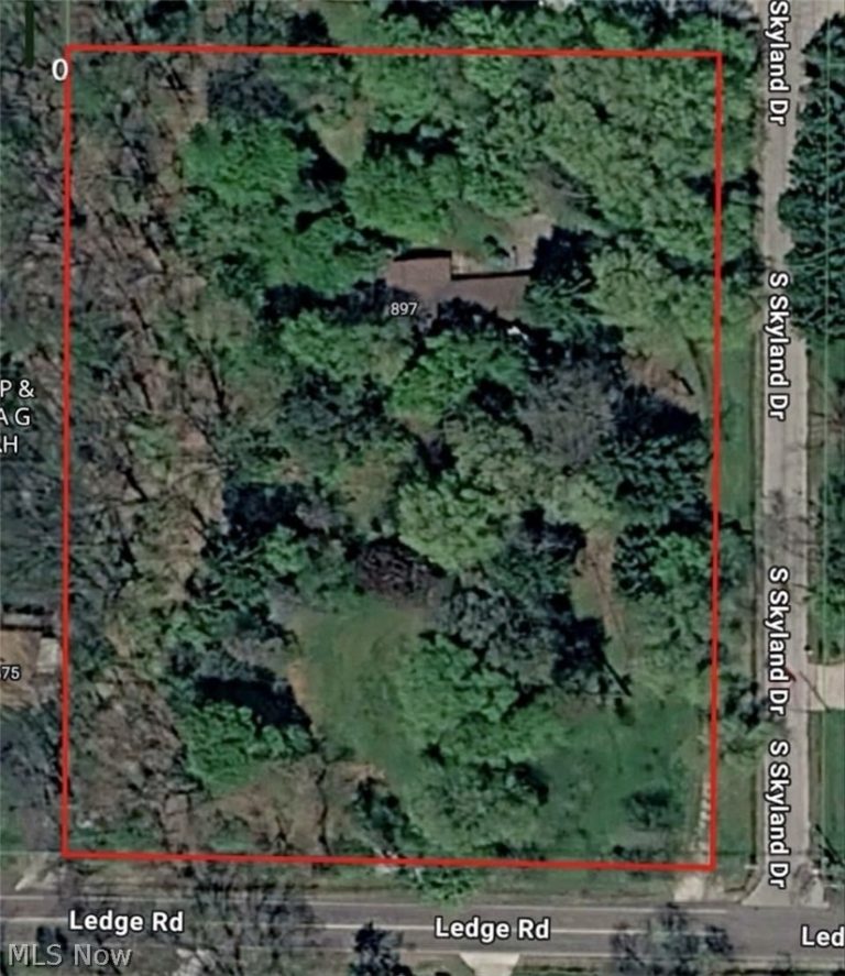 897 Ledge Road, Macedonia, OH - Photo 6