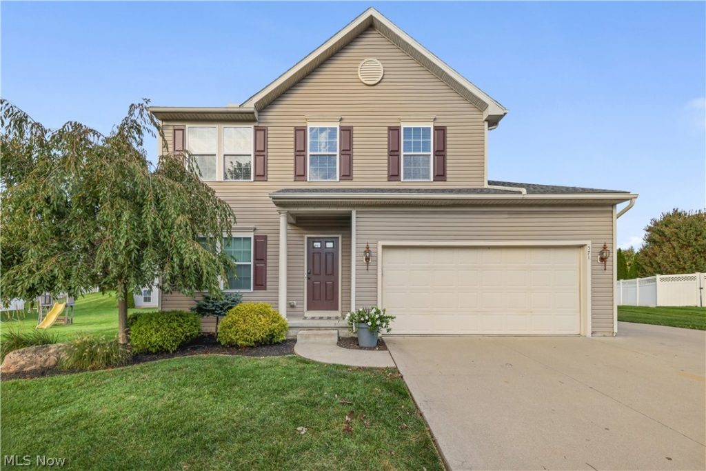 571 Eastglen Circle, Tallmadge, OH