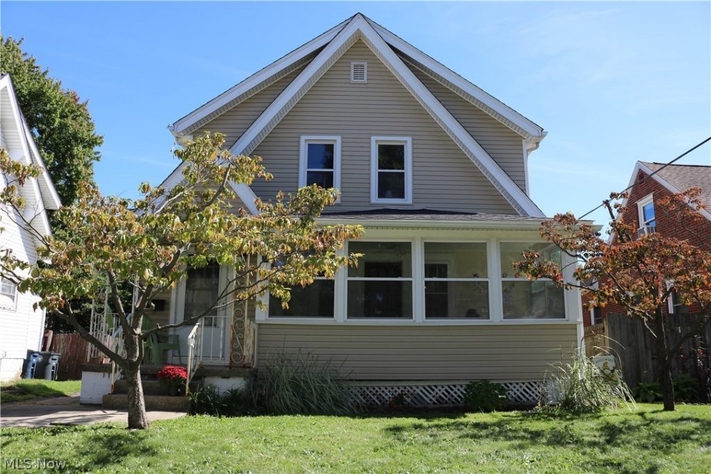 1567 Glenmount Avenue, Akron, OH