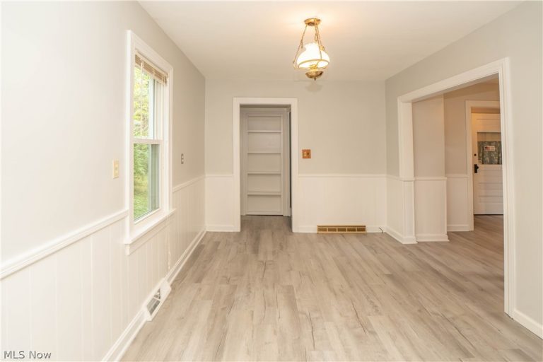 2491 Perry Drive, Canton, OH - Photo 8