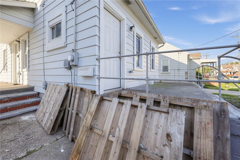 13119 Bennington Avenue, Cleveland, OH - Photo 6