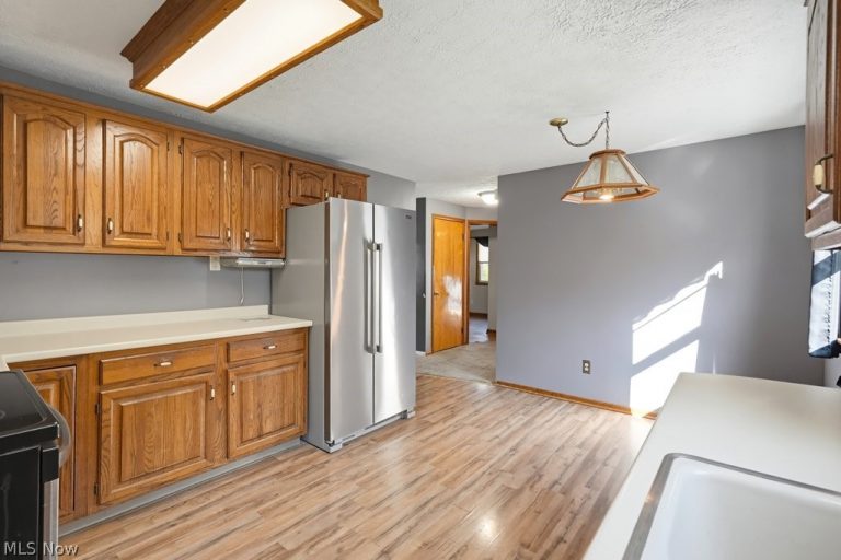 1718 Woodlawn Avenue, Canton, OH - Photo 3