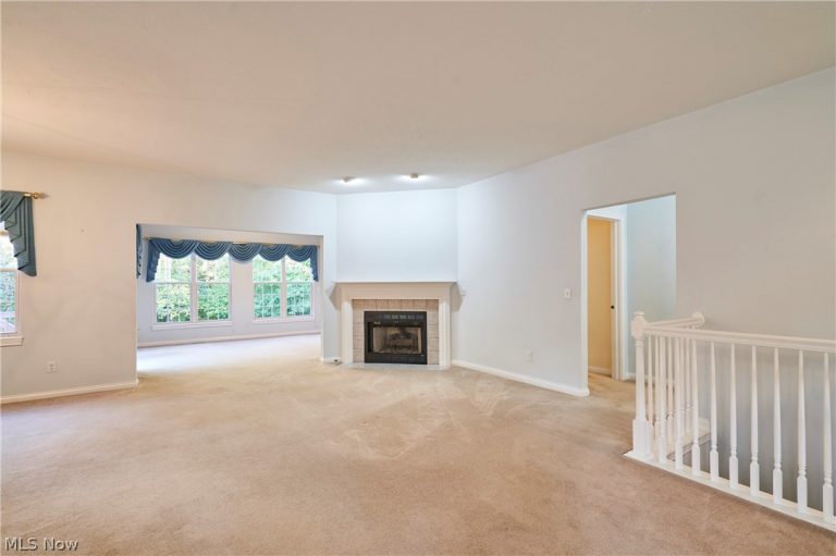 8688 Parkside Drive, Northfield, OH - Photo 6