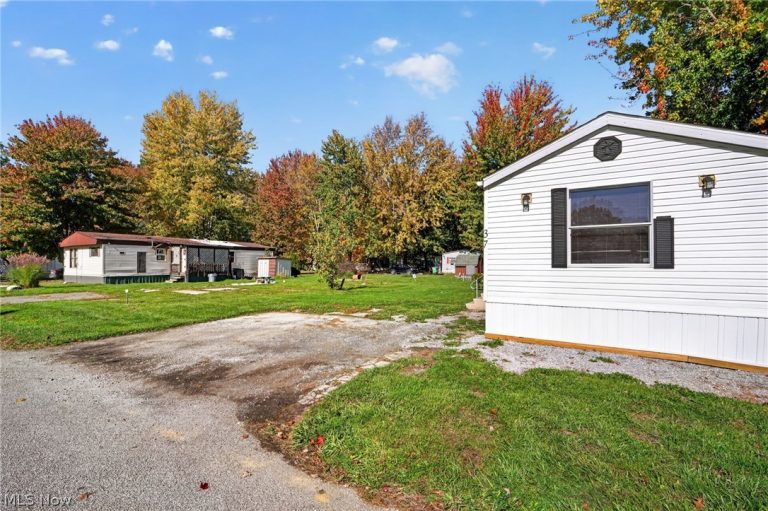3583 Austin Road, Geneva, OH - Photo 2